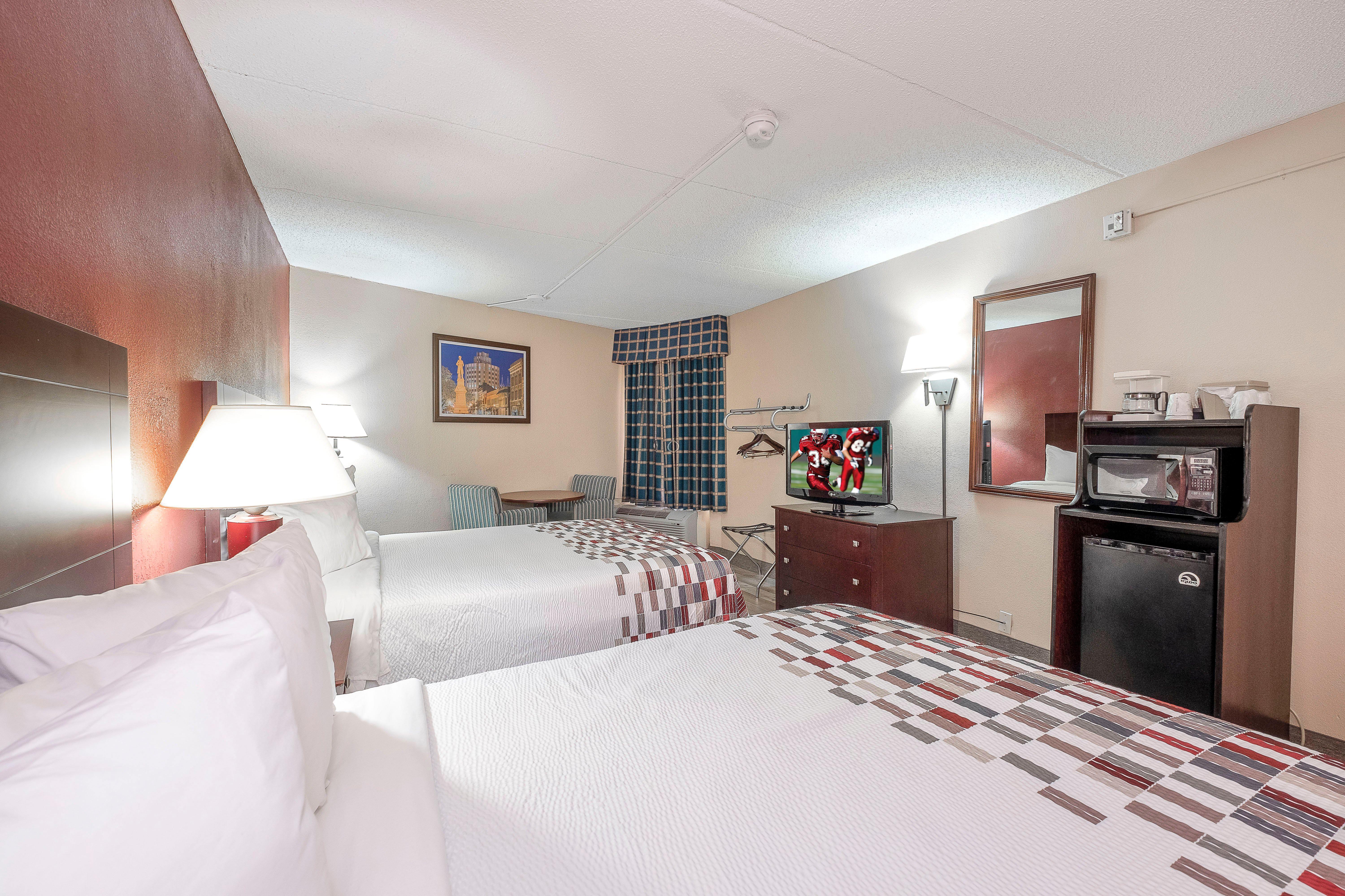 Red Roof Inn & Suites Macon Exteriör bild