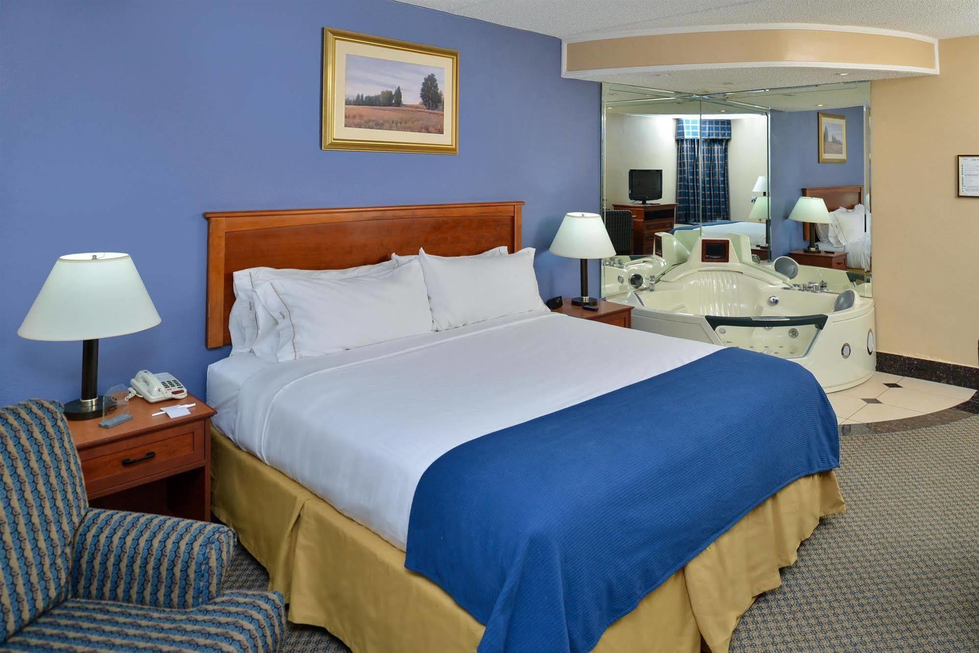 Red Roof Inn & Suites Macon Exteriör bild