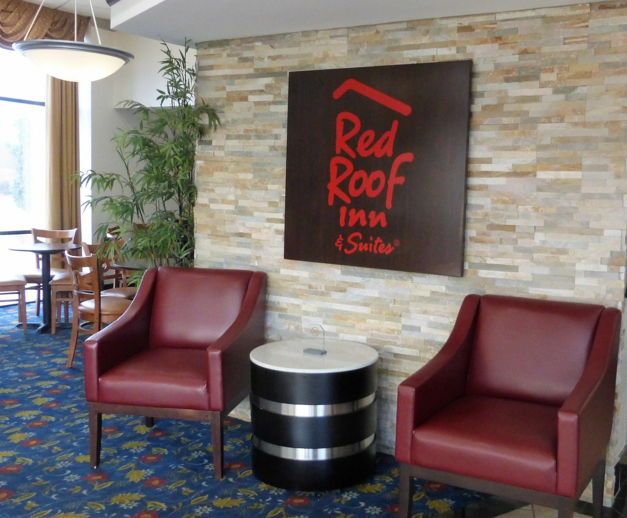Red Roof Inn & Suites Macon Exteriör bild